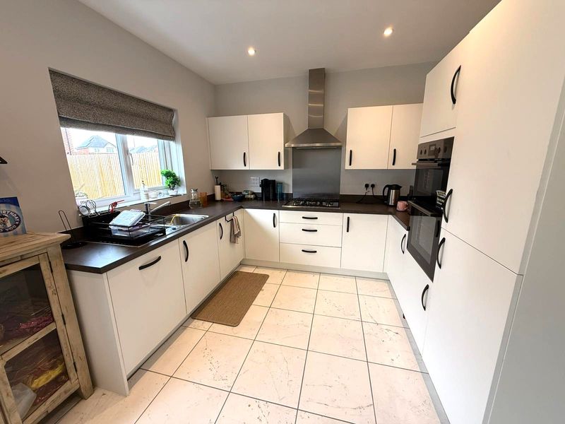 Merlin Place Rossmore